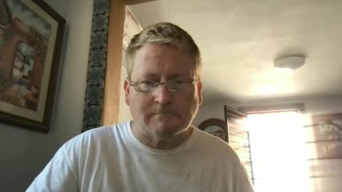 Snapshot of tomascausa chatting on December 16, 2024, 6:38 pm Hola online show from December 16, 2024, 6:38 pm