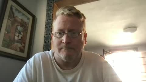 Snapshot of tomascausa chatting on January 7, 2025, 6:24 pm Hola online show from January 7, 2025, 6:24 pm