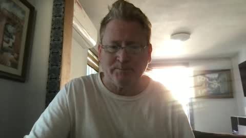 Snapshot of tomascausa chatting on January 24, 2025, 5:32 pm Hola online show from January 24, 2025, 5:32 pm