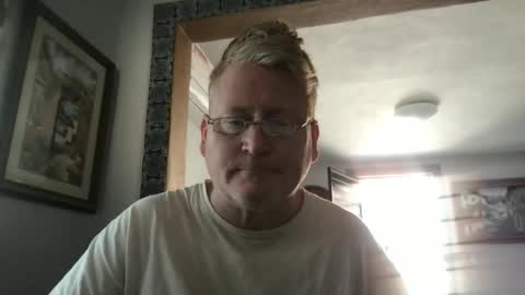 Snapshot of tomascausa chatting on February 12, 2025, 6:19 pm Hola online show from February 12, 2025, 6:19 pm