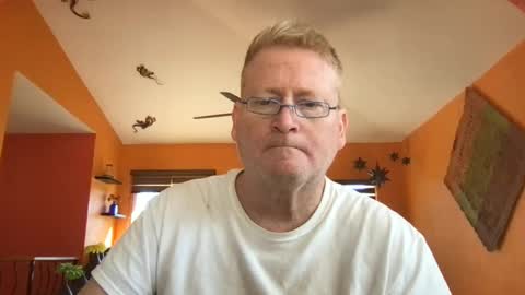 Snapshot of tomascausa chatting on March 12, 2025, 4:13 pm Hola online show from March 12, 2025, 4:13 pm