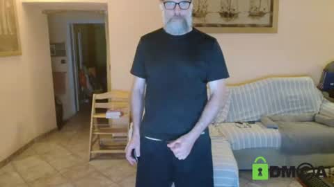 Snapshot of tomasmilian77 chatting on July 17, 2026, 11:31 pm Tomas Milian online show from July 17, 2026, 11:31 pm