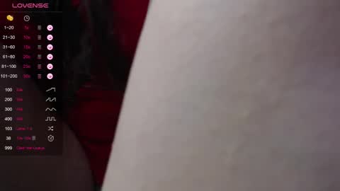 tomato_tease online show from October 1, 2025, 3:07 pm