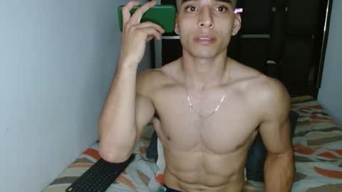 tomaz_18 online show from March 11, 2026, 8:59 pm