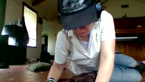 Snapshot of tomboy_titties chatting on June 15, 2026, 8:22 pm tomboy_titties online show from June 15, 2026, 8:22 pm