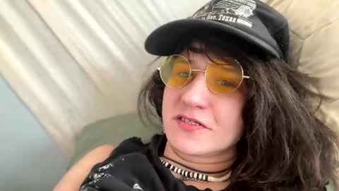 Snapshot of tomboy_titties chatting on June 16, 2026, 3:03 pm tomboy_titties online show from June 16, 2026, 3:03 pm