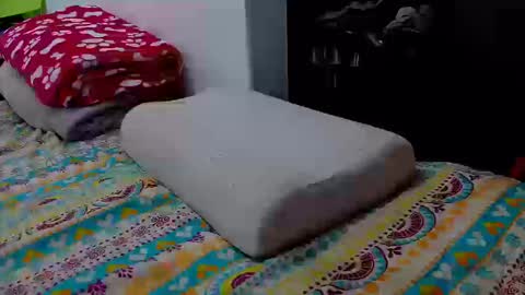 Blue online show from October 15, 2025, 5:46 pm