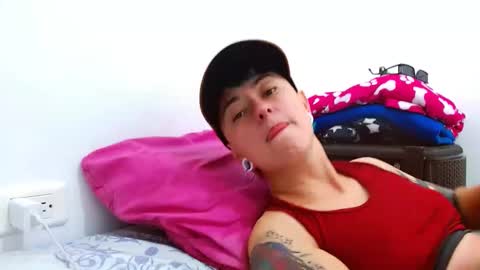 Blue online show from December 14, 2025, 5:07 pm