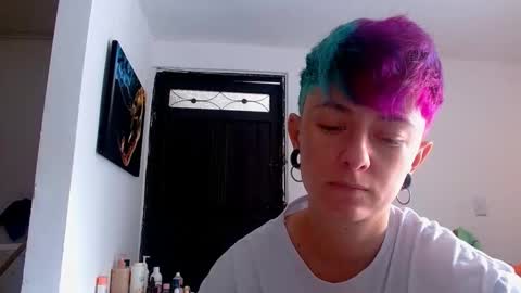 Snapshot of tomboyblue chatting on May 19, 2026, 6:25 pm Blue online show from May 19, 2026, 6:25 pm