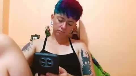 Snapshot of tomboyblue chatting on June 26, 2026, 2:10 pm Blue online show from June 26, 2026, 2:10 pm