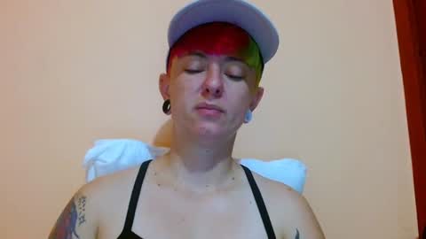 Snapshot of tomboyblue chatting on July 27, 2026, 3:41 pm Blue online show from July 27, 2026, 3:41 pm