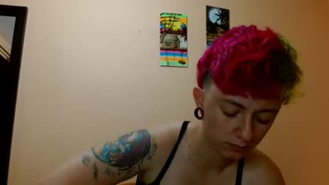 Snapshot of tomboyblue chatting on August 1, 2026, 12:10 am Blue online show from August 1, 2026, 12:10 am