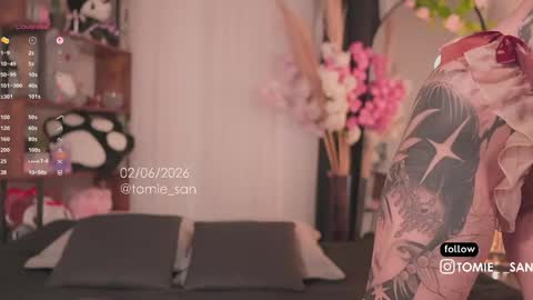 Snapshot of tomie_san chatting on June 2, 2026, 11:34 am Tomie online show from June 2, 2026, 11:34 am