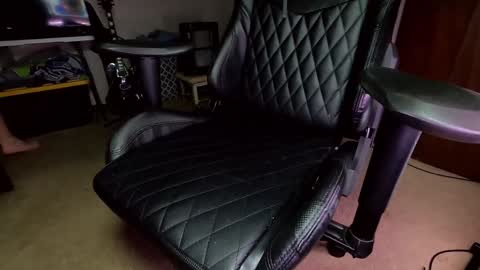 Snapshot of tomizhan chatting on December 2, 2024, 3:58 am Tomi online show from December 2, 2024, 3:58 am