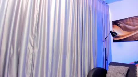 Snapshot of tommas_johnson chatting on June 5, 2026, 12:22 pm Tomas online show from June 5, 2026, 12:22 pm