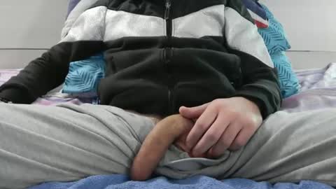 tommaso9046 online show from February 22, 2026, 4:05 pm