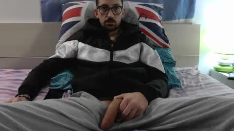 tommaso9046 online show from February 26, 2026, 5:01 pm