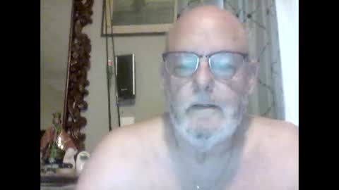 Snapshot of tommierose chatting on October 21, 2025, 11:44 am Tommie online show from October 21, 2025, 11:44 am