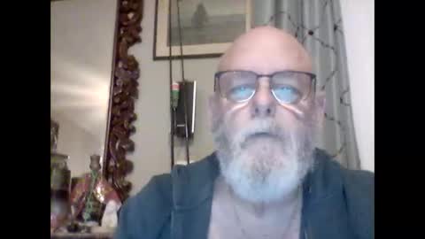 Snapshot of tommierose chatting on December 17, 2025, 11:49 am Tommie online show from December 17, 2025, 11:49 am