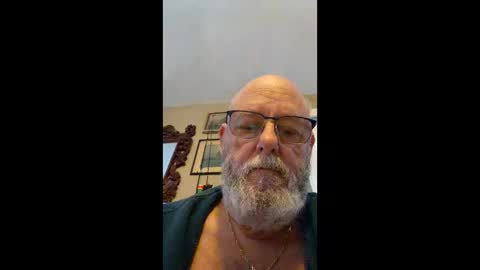 Snapshot of tommierose chatting on December 18, 2025, 12:33 pm Tommie online show from December 18, 2025, 12:33 pm