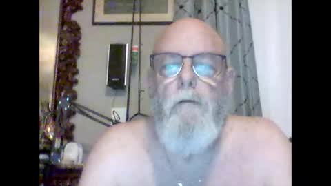 Snapshot of tommierose chatting on January 7, 2026, 11:56 am Tommie online show from January 7, 2026, 11:56 am