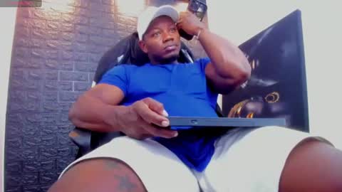 Tom Mike online show from July 6, 2026, 7:49 pm