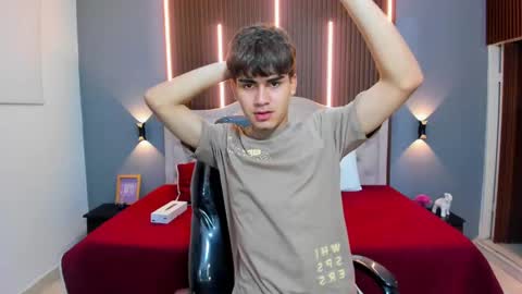 Snapshot of tommy18__ chatting on October 25, 2025, 4:20 am Tommy online show from October 25, 2025, 4:20 am