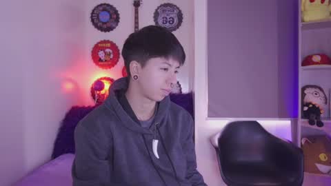 Snapshot of tommy_blue1 chatting on July 7, 2026, 12:42 pm Blue online show from July 7, 2026, 12:42 pm