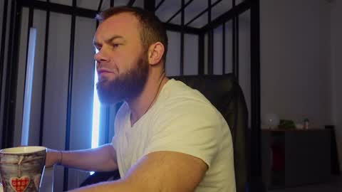 Snapshot of tommy_burnzzz chatting on January 20, 2025, 2:43 am tommy burnzzz online show from January 20, 2025, 2:43 am