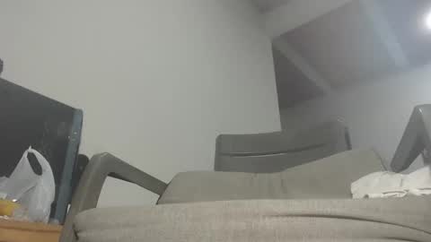   Thomas    online show from November 17, 2025, 3:01 am