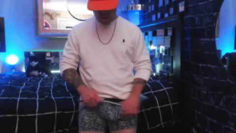 Tommy online show from November 14, 2025, 2:43 am