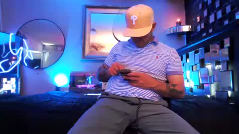 Snapshot of tommy_knuckles chatting on June 7, 2026, 12:37 am Tommy online show from June 7, 2026, 12:37 am