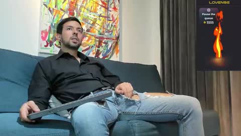 tommy_raym0ndg online show from December 17, 2024, 7:37 pm