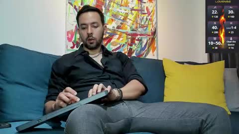 tommy_raym0ndg online show from February 12, 2025, 8:18 pm