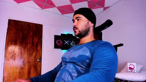 Snapshot of tommy_sccott chatting on December 26, 2024, 3:16 am tommy_sccott online show from December 26, 2024, 3:16 am