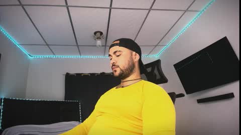 tommy_sccott online show from February 11, 2026, 9:20 pm