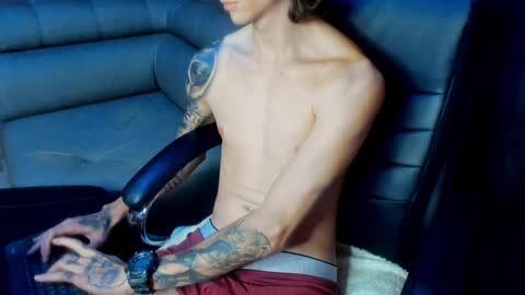 Snapshot of tommy_slater chatting on January 9, 2025, 10:52 pm Tommy Slater online show from January 9, 2025, 10:52 pm