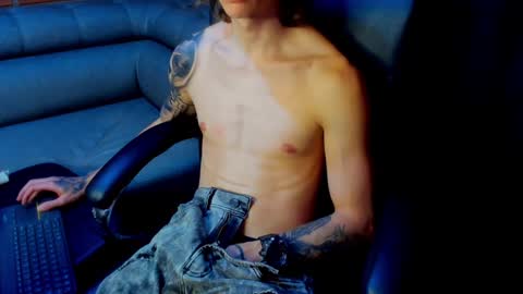 Snapshot of tommy_slater chatting on January 21, 2025, 11:02 pm Tommy Slater online show from January 21, 2025, 11:02 pm