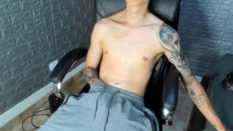 Snapshot of tommy_slater chatting on October 7, 2025, 8:39 pm Tommy Slater online show from October 7, 2025, 8:39 pm