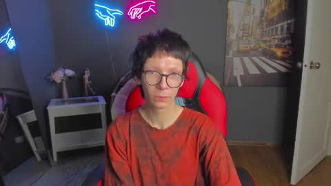 tommy_stars online show from May 3, 2026, 5:24 am