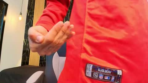 tommy_will online show from January 17, 2026, 3:44 am