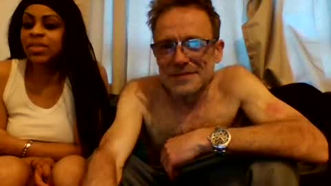 tommyandtomara online show from April 28, 2026, 7:52 pm