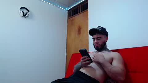 Snapshot of tommyblessd1 chatting on February 26, 2025, 7:16 pm Steven online show from February 26, 2025, 7:16 pm