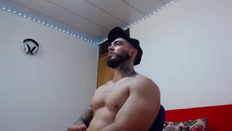 Snapshot of tommyblessd1 chatting on February 27, 2025, 10:04 am Steven online show from February 27, 2025, 10:04 am