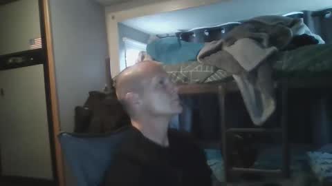 Snapshot of tommygunsfit chatting on March 15, 2026, 1:00 am tommygunsfit online show from March 15, 2026, 1:00 am