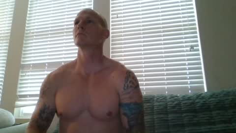 Snapshot of tommygunsfit chatting on July 23, 2026, 8:29 pm tommygunsfit online show from July 23, 2026, 8:29 pm