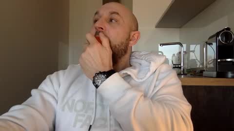 Thomas Fit online show from February 4, 2025, 10:54 am