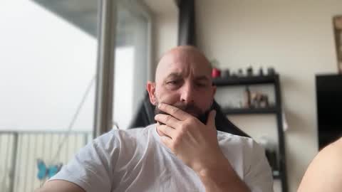 Thomas Fit online show from March 2, 2026, 7:37 am