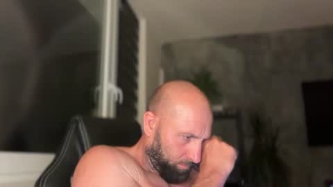 Thomas Fit online show from June 22, 2026, 9:23 pm