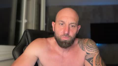Thomas Fit online show from June 25, 2026, 9:52 pm